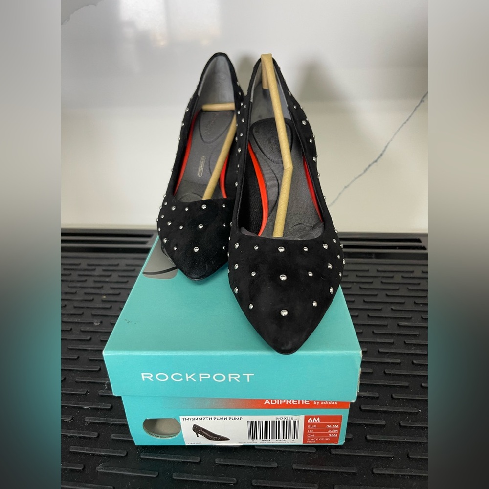 ROCKPORT 75mm Total Motion Women’s Pump Sz 6M Black Kid Suede Stud NIB - Picture 10 of 13